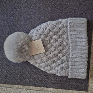 LC LAUREN CONRAD WOMENS GRAY SPARKLY STOCKING CAP W/ POMPOM ONE SIZE FITS MOST